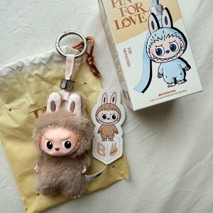 labubu pin for love 'b'